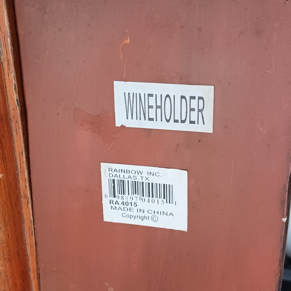 EUC Alligator Wine Holder - Picture 4 of 4